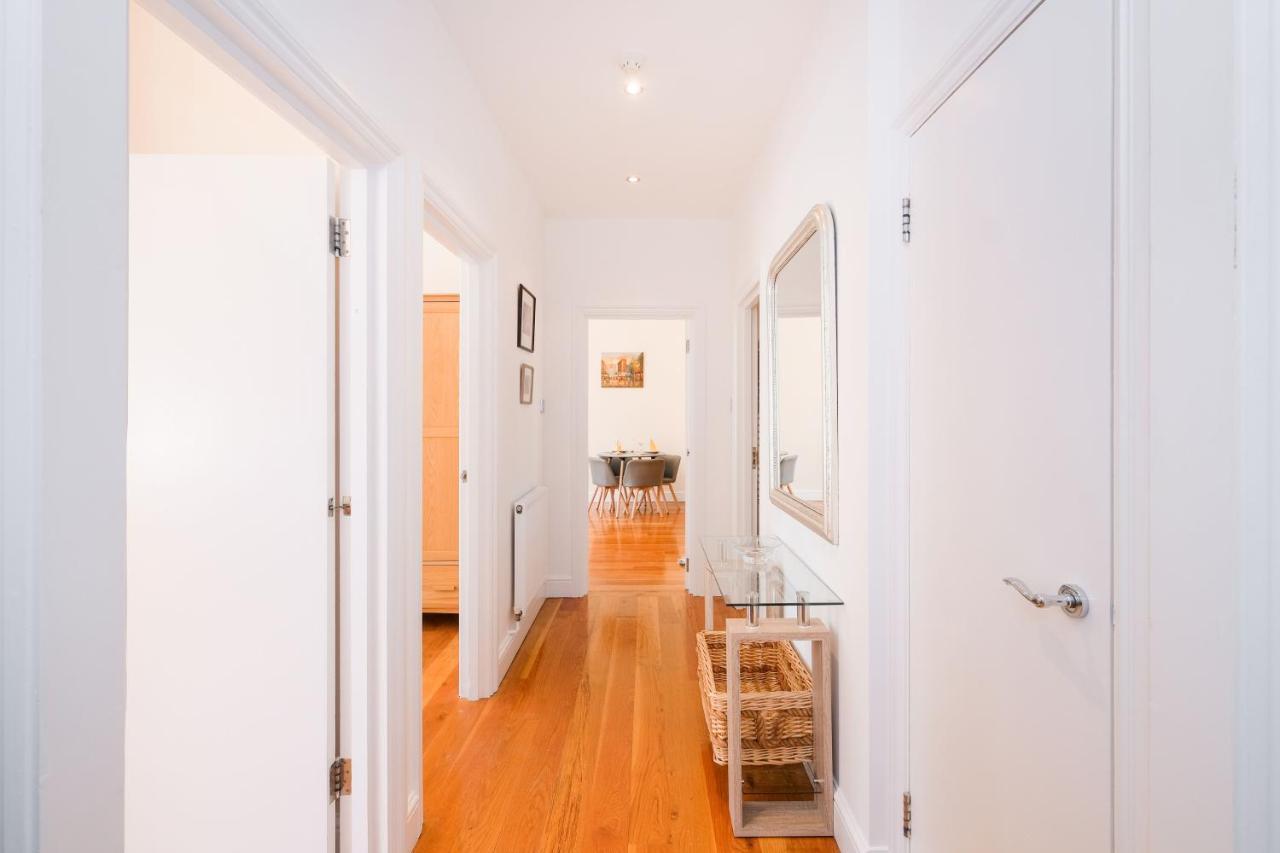 Apartamento Lovely 2 Bed Flat In Canal Side Gated Development Londres Exterior foto